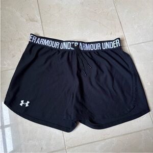 Under Armour Women’s Black Shorts with Elastic Waistband